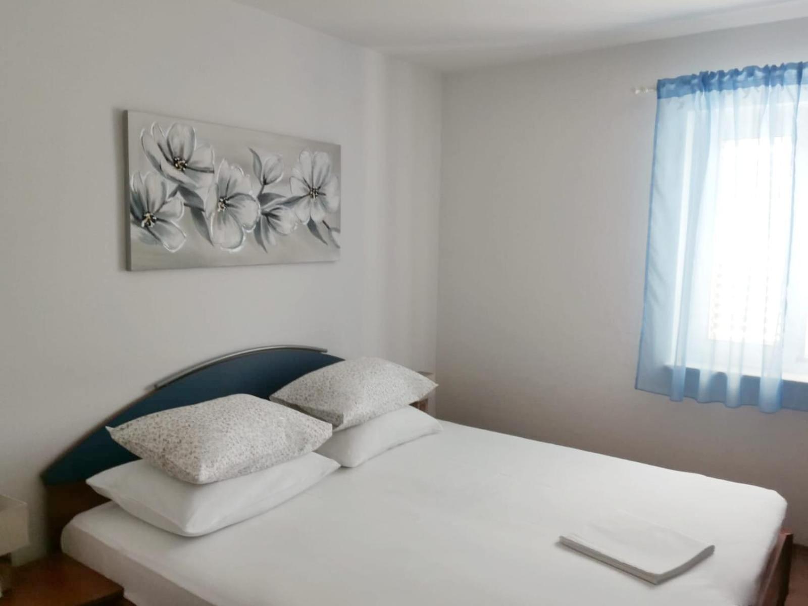 Apartment Tempera Povlja  Buitenkant foto